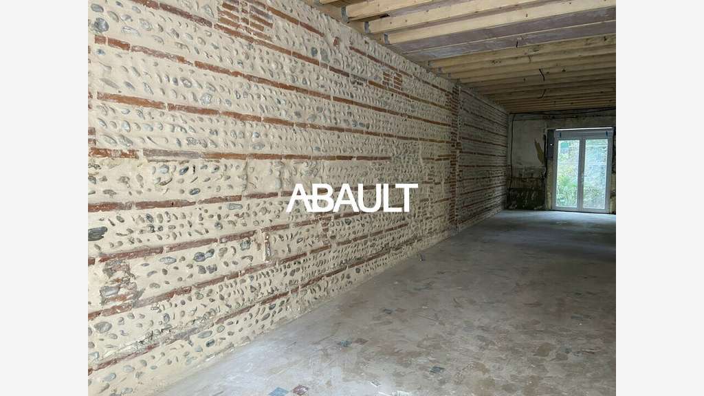 Loue local pro commercial de 114m² à Toulouse