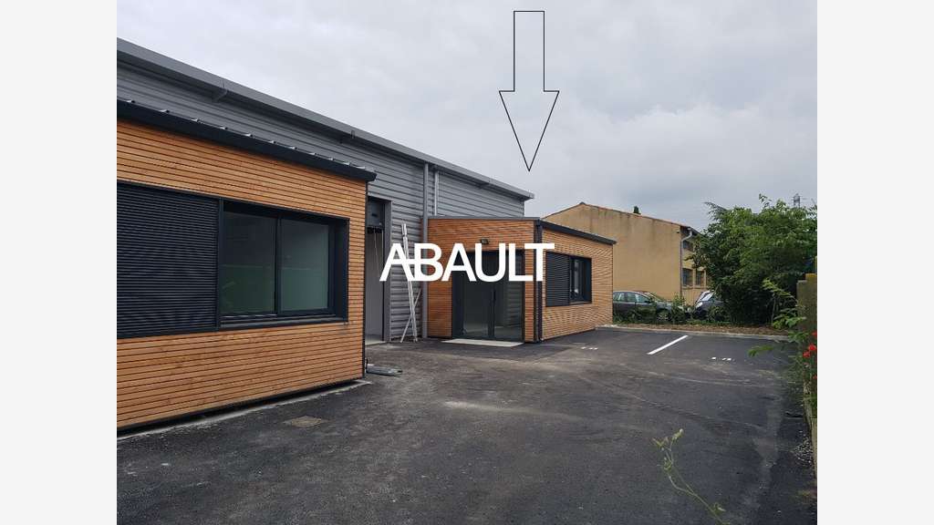 Local d'activité 304m² à louer Toulouse ZA Thibaud