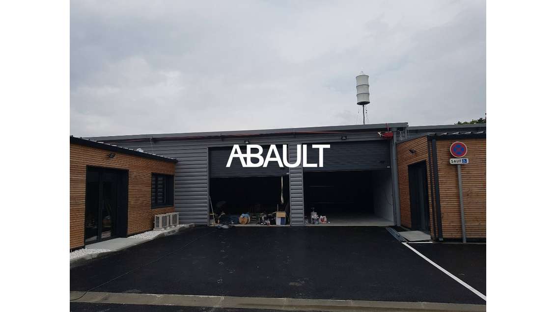 Local d'activité 304m² à louer Toulouse ZA Thibaud