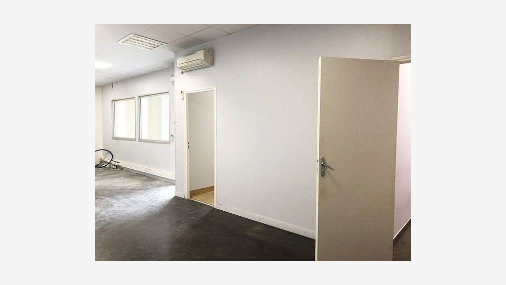 A louer 458m² d'entrepôt à Toulouse Sud Ouest
