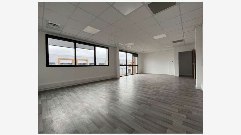 Entrepôt 296m² à Toulouse Sud Ouest Thibaud