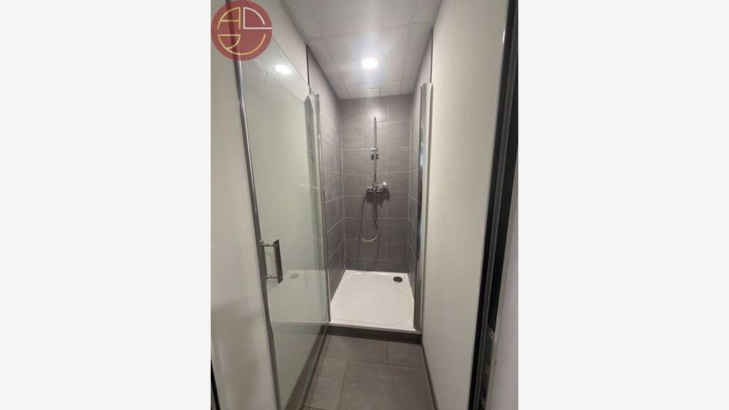 Loue entrepôt 360m² Toulouse S-O zone Thibaud