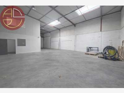 Loue entrepôt 360m² Toulouse S-O zone Thibaud