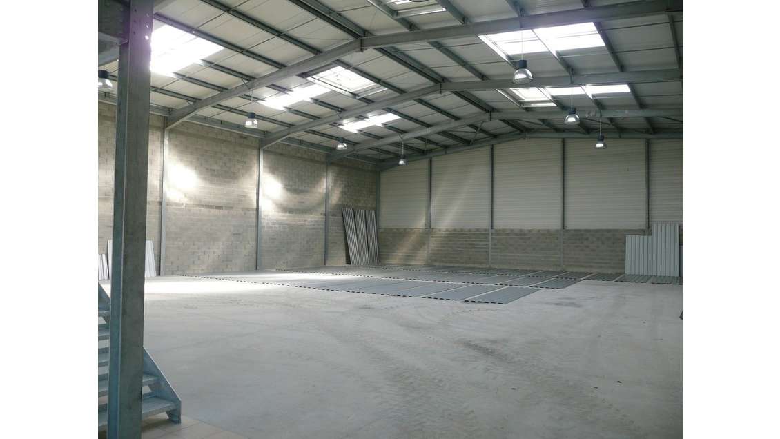 Location local 523m² à Toulouse Sud Ouest Thibaud