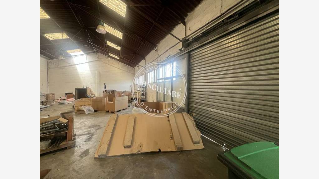 Entrepôt 170m² à louer Av Saint Exupery Toulouse