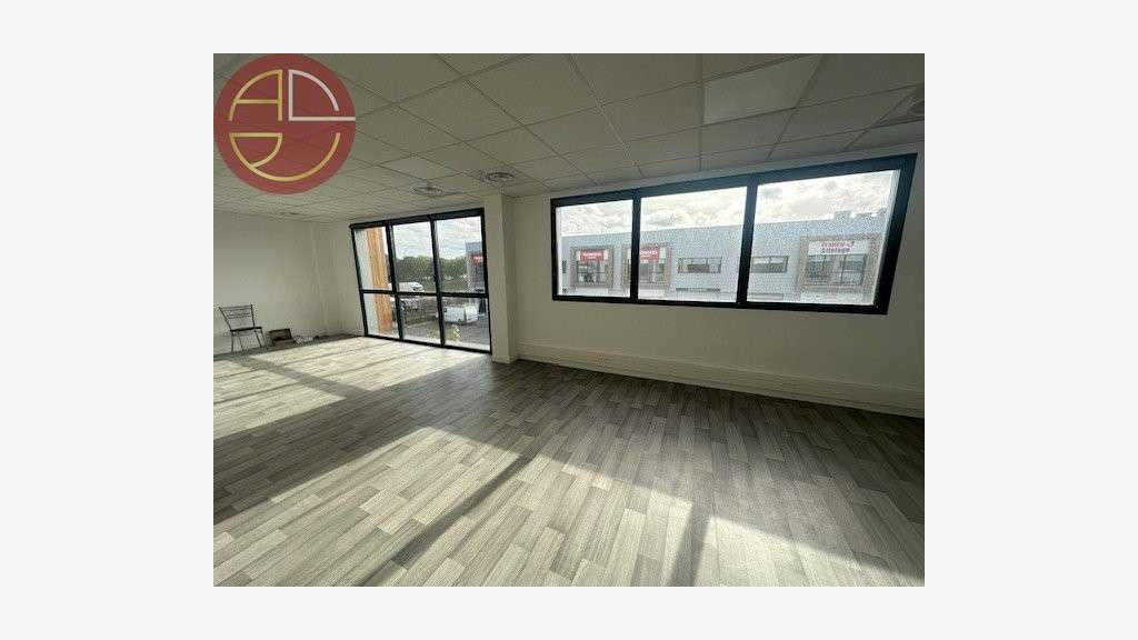 A louer entrepôt 296m² Toulouse Sud Ouest Thibaud