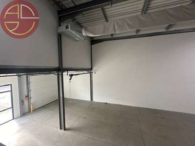 A louer entrepôt 296m² Toulouse Sud Ouest Thibaud