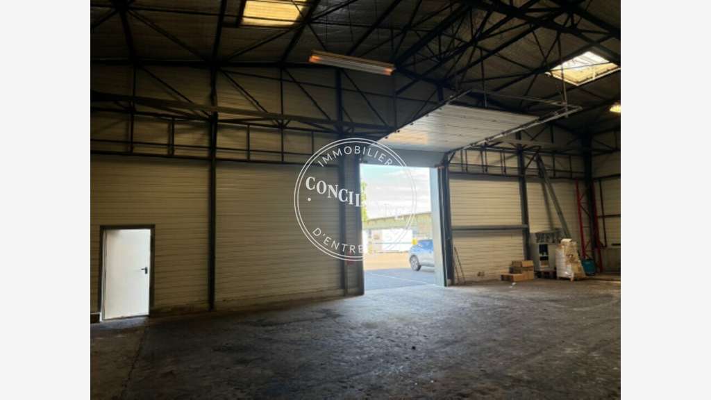 Entrepôt de 342m² à louer à Toulouse Sud
