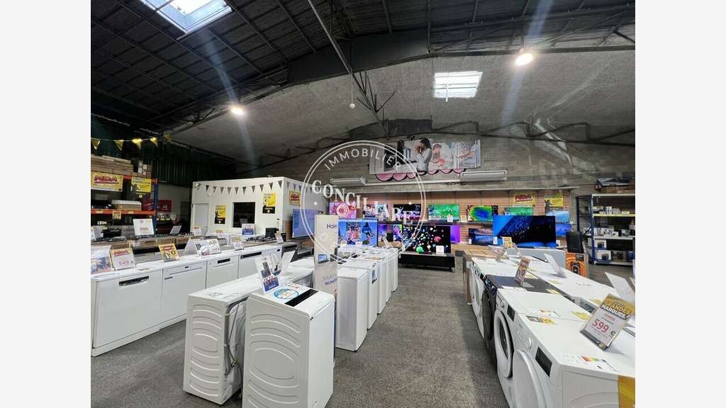 Entrepôt de 388m² à louer au Sud de Toulouse