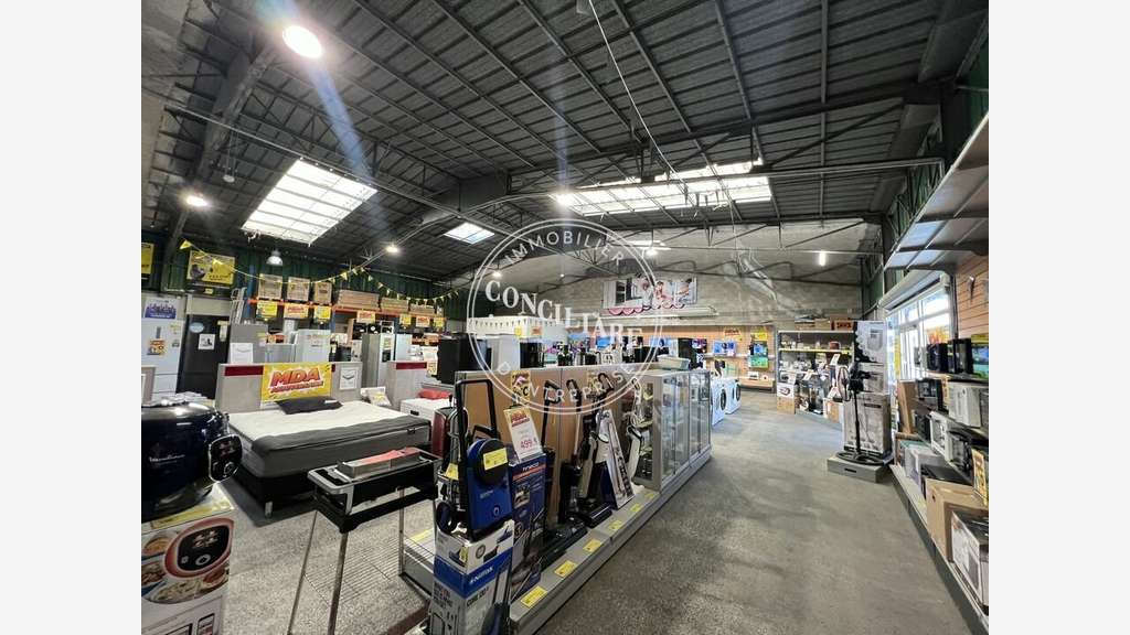 Entrepôt de 388m² à louer au Sud de Toulouse