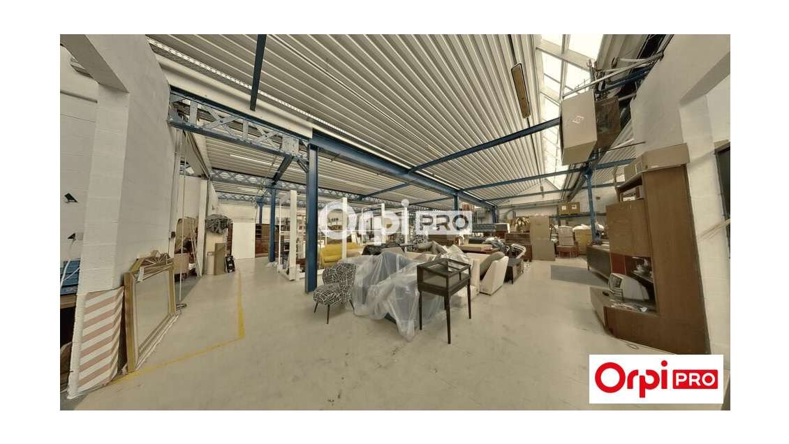 Local d'activité 1600m² à louer à Tourcoing