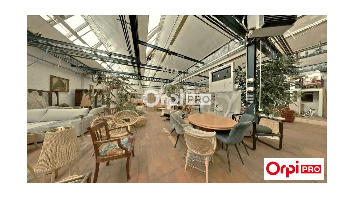 Local d'activité 800m² à louer à Tourcoing