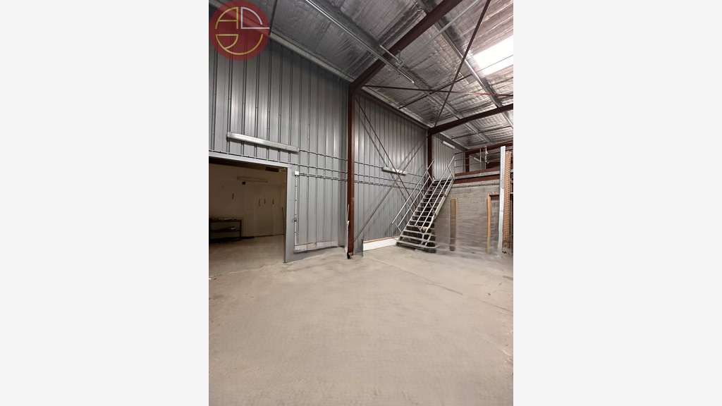 A louer entrepôt 450m² à Tournefeuille
