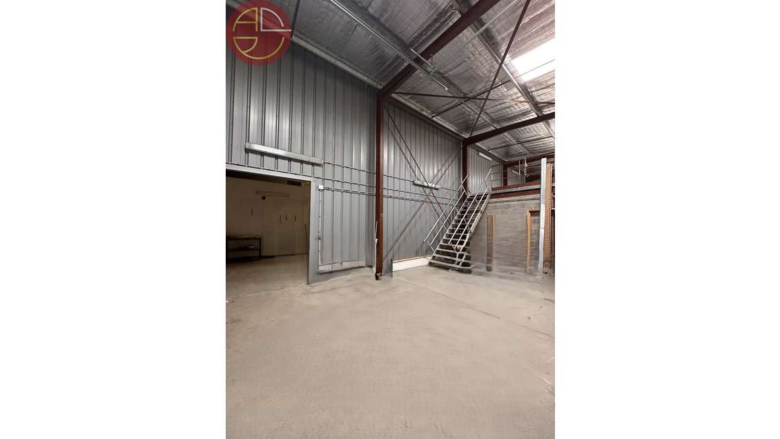 A louer entrepôt 450m² à Tournefeuille 