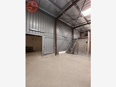 A louer entrepôt 450m² à Tournefeuille 