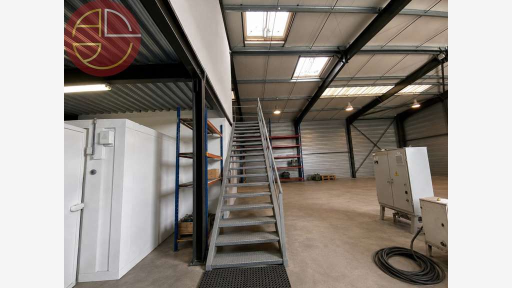 Entrepôt 740m² sur 6700m² terrain à Tournefeuille