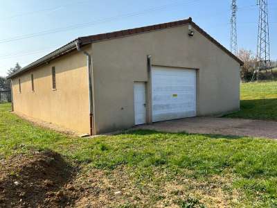 Entrepôt 245m² sur 2200m² à louer à Tournus