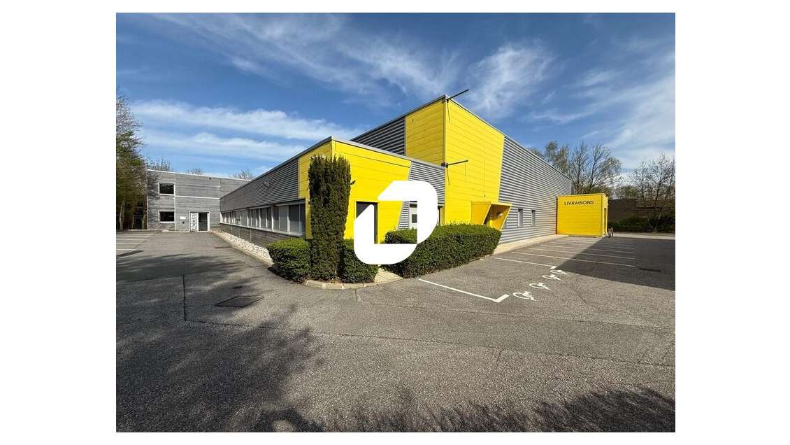 A louer Local d'activité 1450m² Trappes