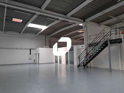 Location Locaux d'activités - Entrepôts à Trappes