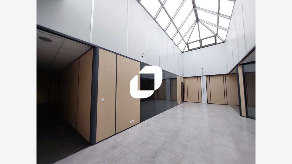 A louer Local d'activité 1187m² Trappes