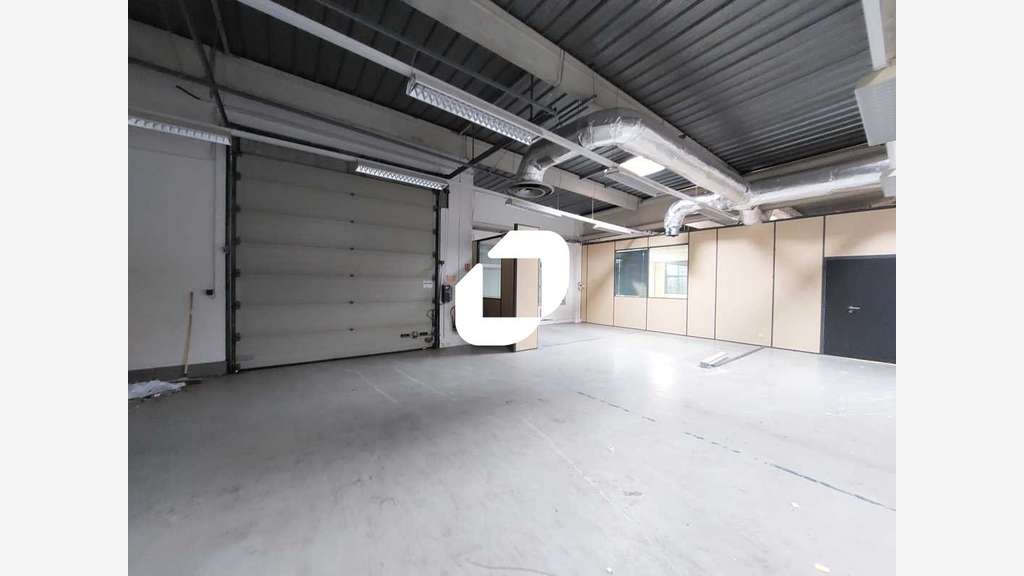 A louer Local d'activité 1187m² Trappes