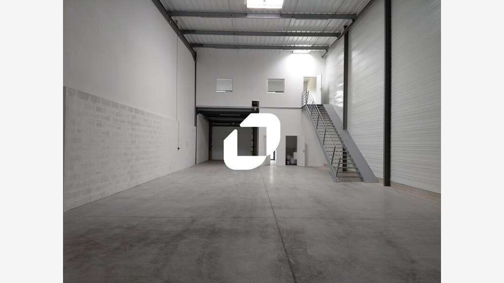 A louer Local d'activité 780m² Trappes