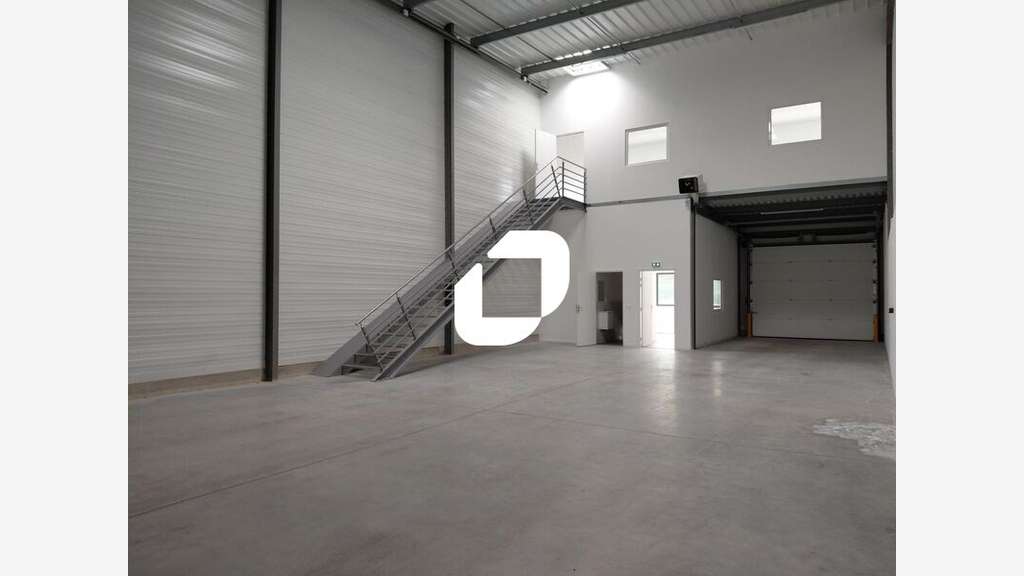 A louer Local d'activité 260m² Trappes
