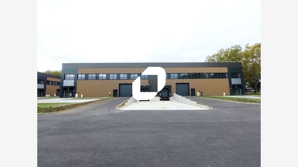 A louer Local d'activité 452m² Trappes