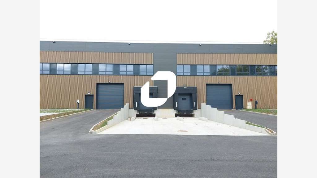 A louer Local d'activité 904m² Trappes