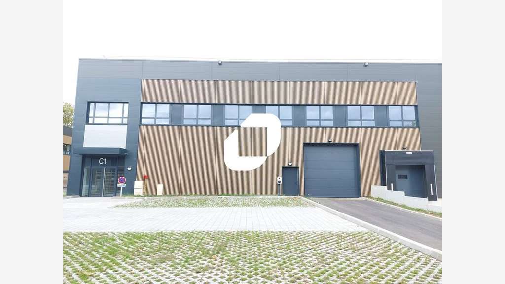 A louer Local d'activité 904m² Trappes