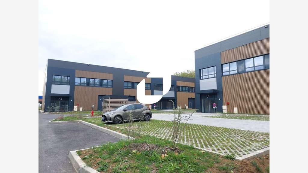 A louer Local d'activité 904m² Trappes