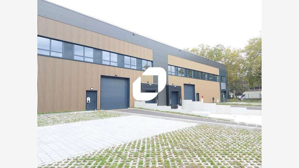 A louer Local d'activité 904m² Trappes