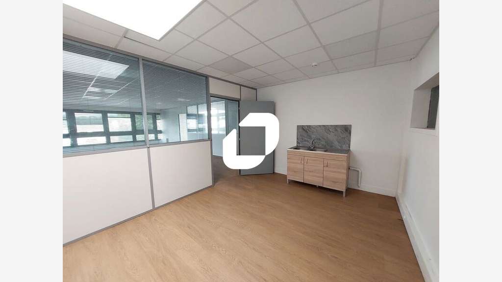 A louer Local d'activité 527m² Trappes