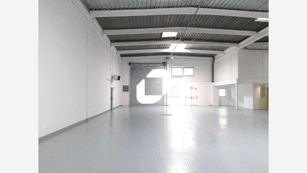 A louer Local d'activité 752m² Trappes