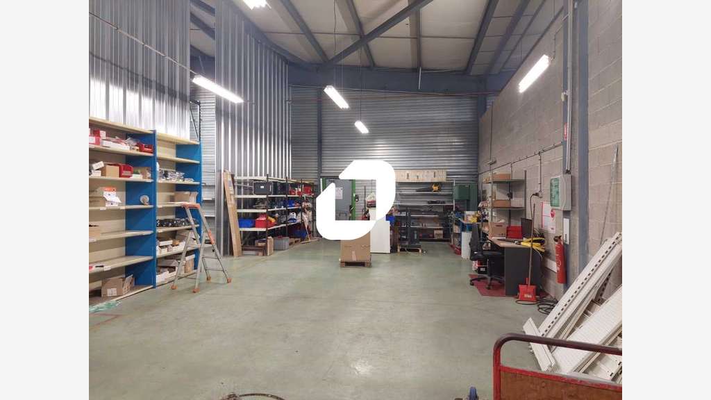A louer Local d'activité 3120m² Trappes