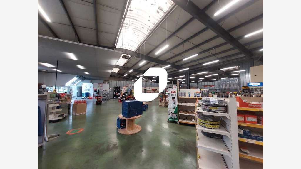 A louer Local d'activité 3120m² Trappes