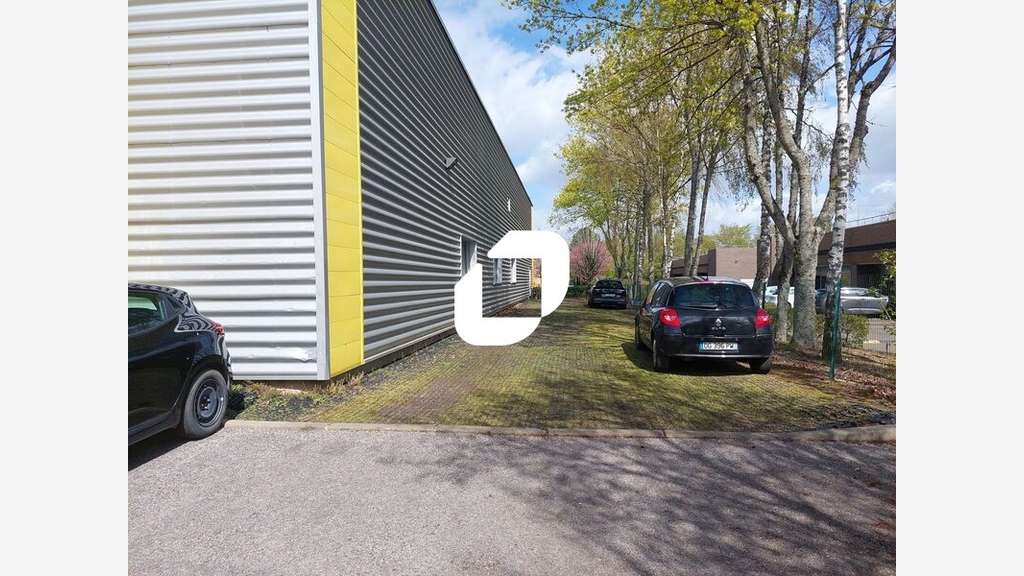 A louer Local d'activité 1450m² Trappes