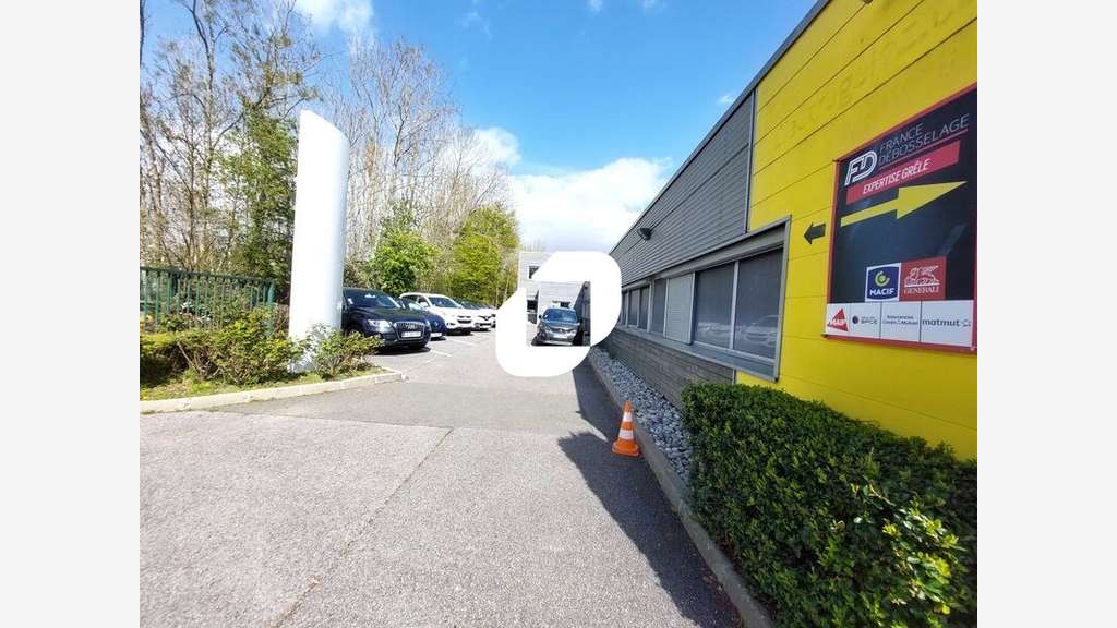 A louer Local d'activité 1450m² Trappes