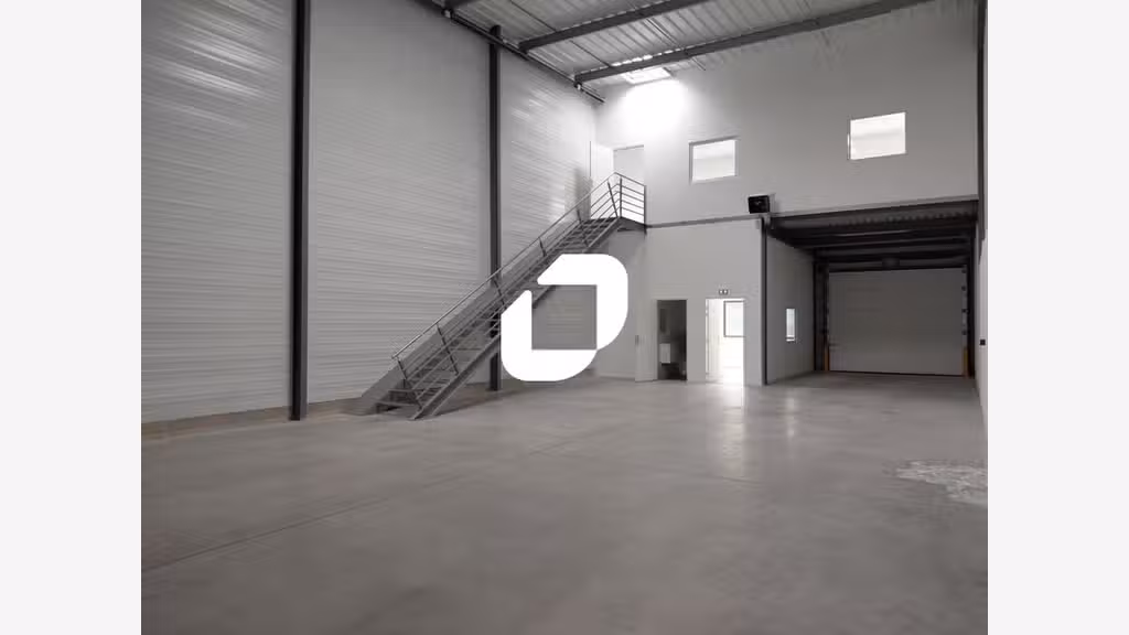 A louer Local d'activité 260m² Trappes