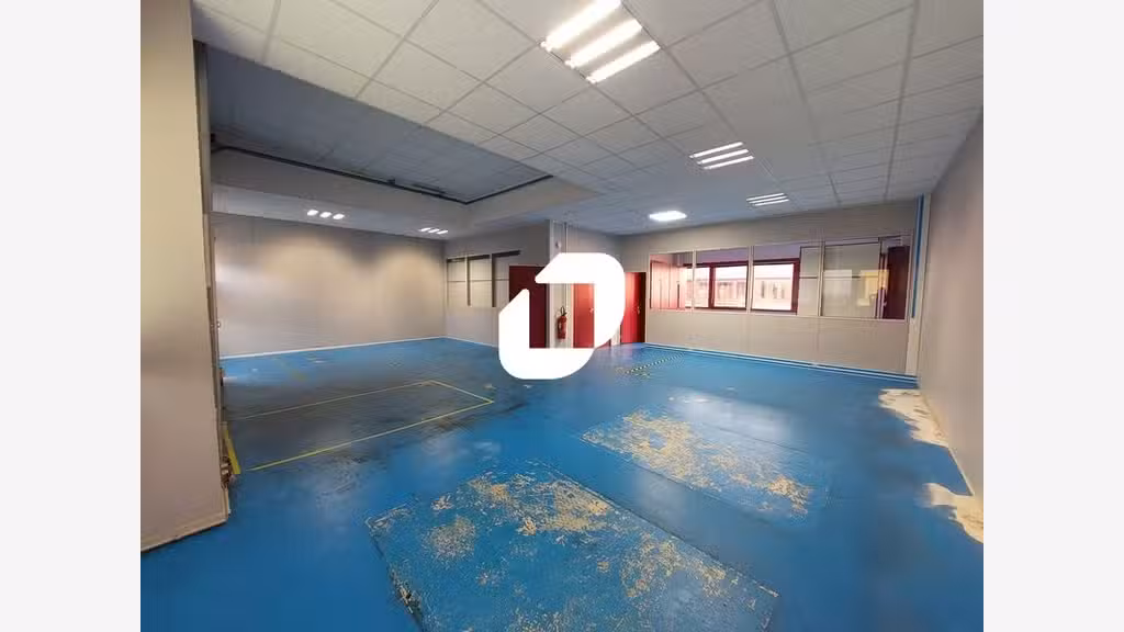 A louer Local d'activité 358m² Trappes
