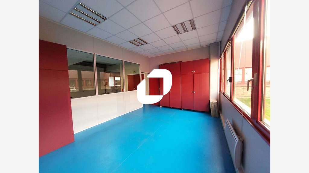A louer Local d'activité 358m² Trappes