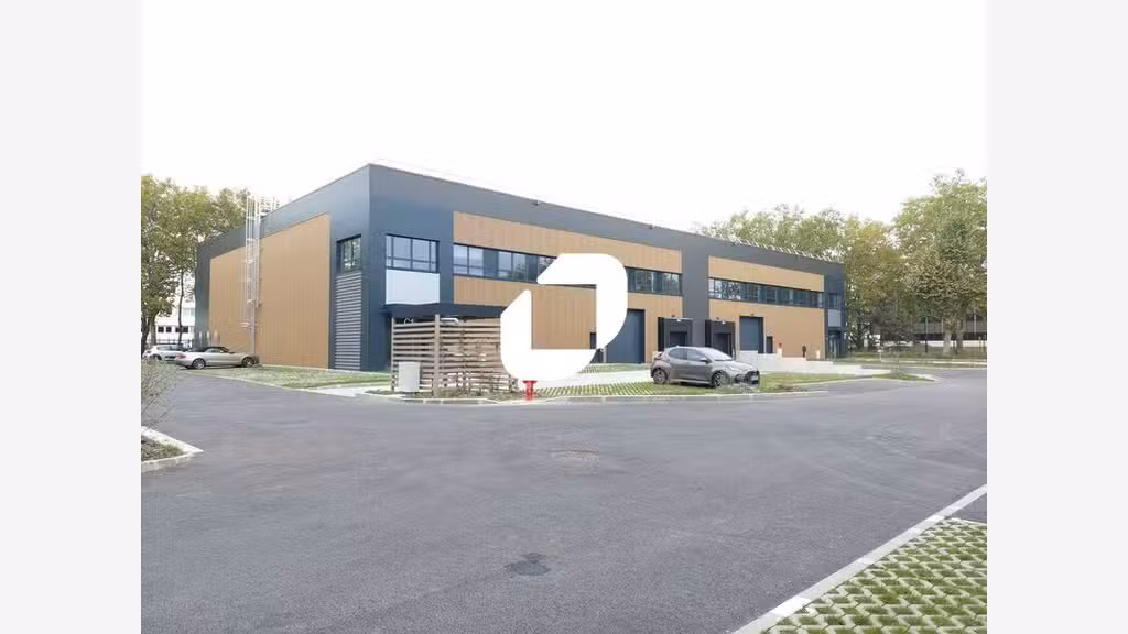 A louer Local d'activité 2220m² Trappes