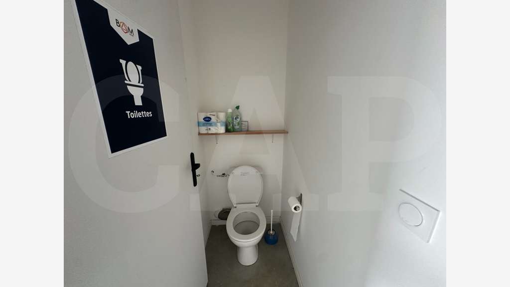 A louer local 135m² zone du Bois Blanc à Trégueux