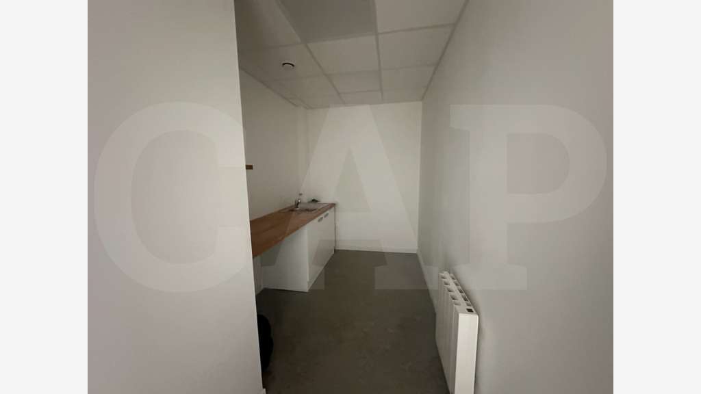 A louer local 135m² zone du Bois Blanc à Trégueux