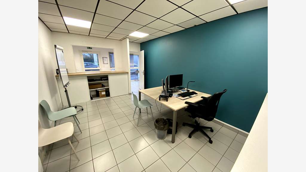 Loue Très Beau local d'activité 350m² Treillières