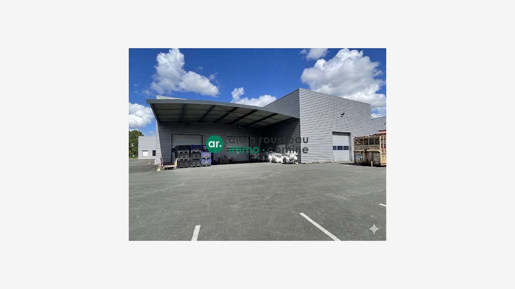 A louer bâtiment industriel 2421m² Trélazé ZI