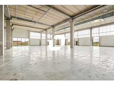 Location Locaux d'activités - Entrepôts à Tremblay-en-France