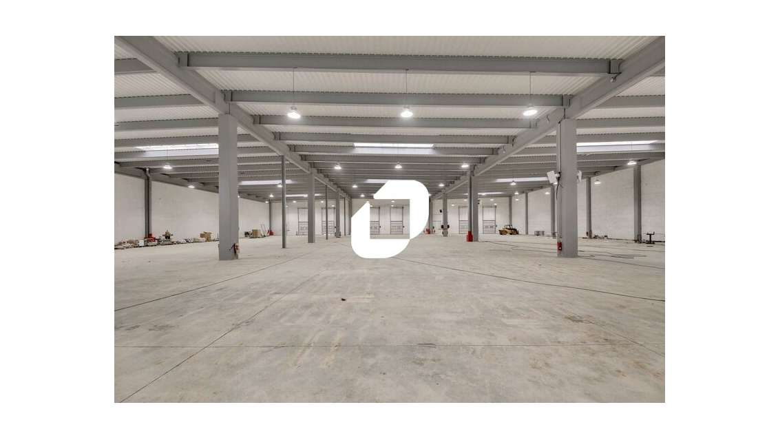 A louer Local d'activité 1821m² Tremblay en france