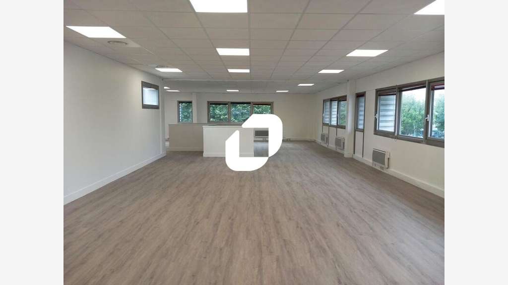 A louer Local d'activité 458m² Tremblay en france