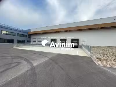 A louer entrepôt 3289m² ZA Paris Nord 2 à Tremblay